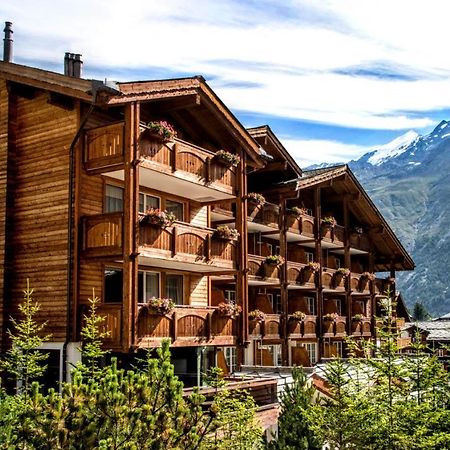 Wellnesshotel Schweizerhof Saas Fee المظهر الخارجي الصورة