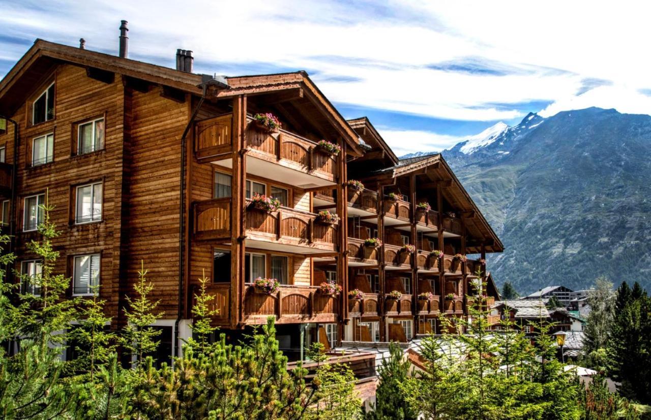 Wellnesshotel Schweizerhof Saas Fee المظهر الخارجي الصورة