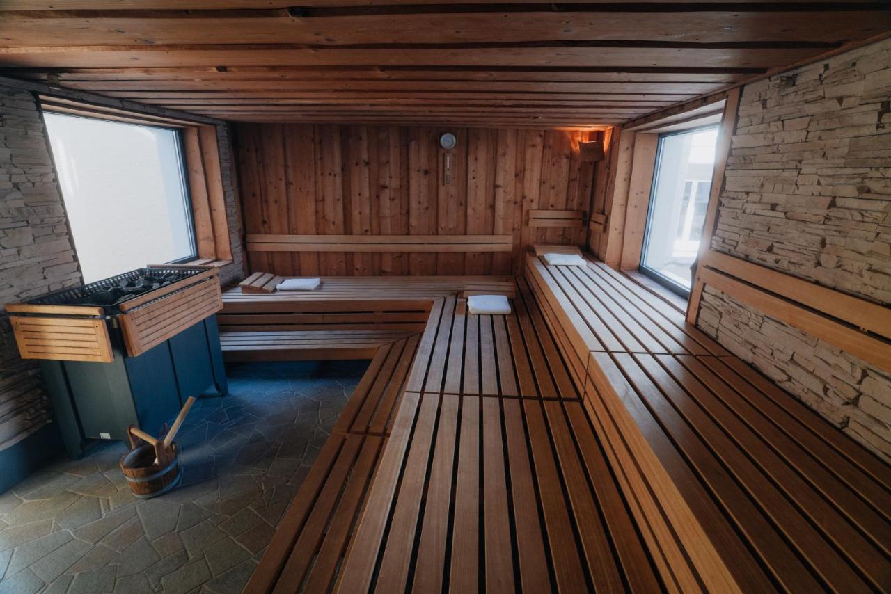 Wellnesshotel Schweizerhof Saas Fee المظهر الخارجي الصورة