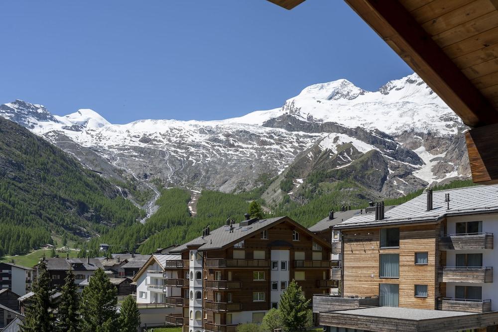 Wellnesshotel Schweizerhof Saas Fee المظهر الخارجي الصورة