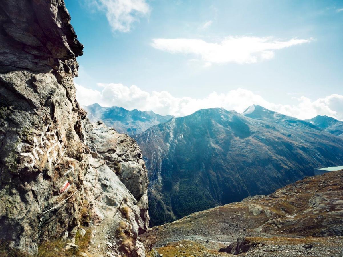Wellnesshotel Schweizerhof Saas Fee المظهر الخارجي الصورة
