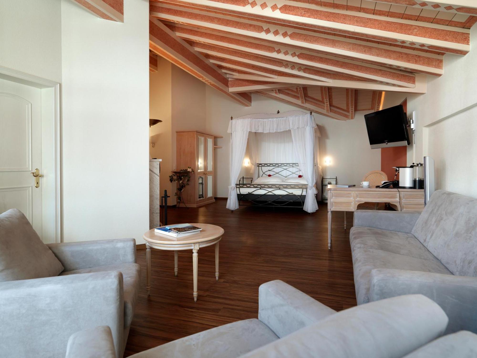 Wellnesshotel Schweizerhof Saas Fee المظهر الخارجي الصورة